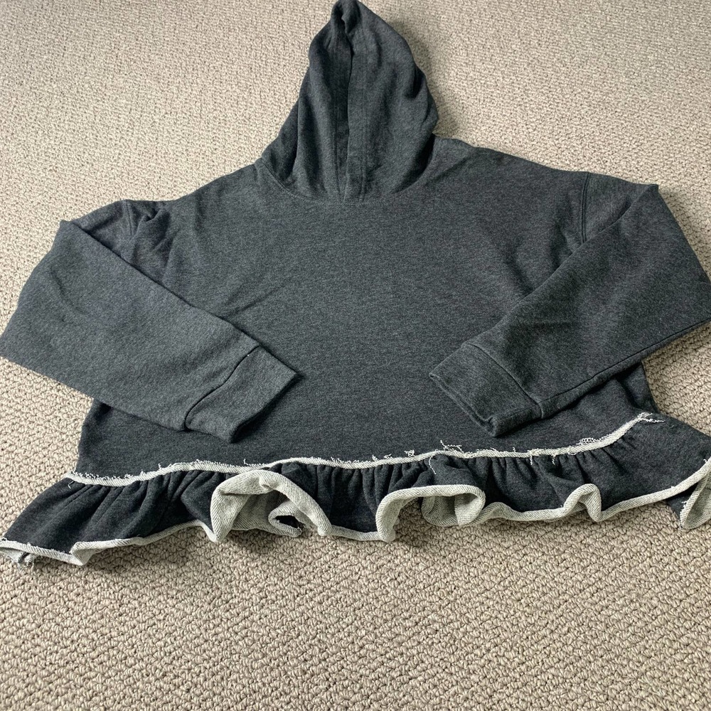 Dreamers Womens Hoodie Sweater Size Medium Gray Ruffle Hem Long Sleeves Pullover